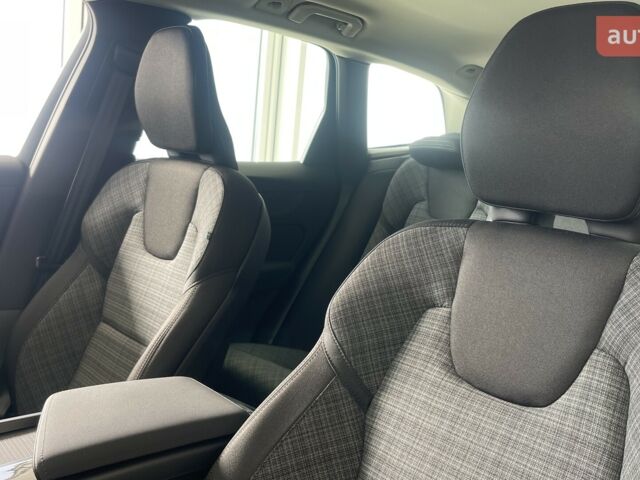 Вольво ХС60 2025 в Киеве на Automoto.ua Вольво ХС60, объемом двигателя 1.97 л и пробегом 0 тыс. км за 57451 $, фото 15 на Automoto.ua