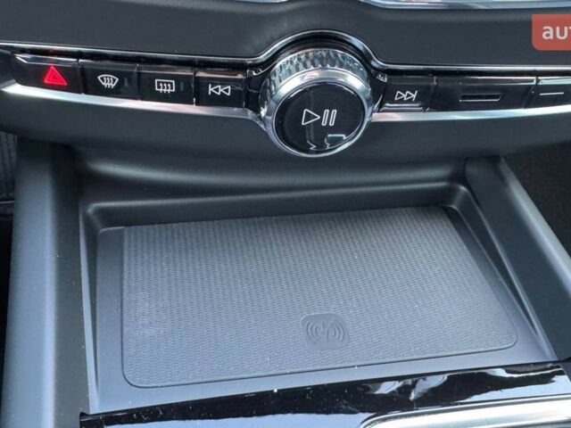 Вольво ХС60, об'ємом двигуна 1.97 л та пробігом 0 тис. км за 56880 $, фото 22 на Automoto.ua