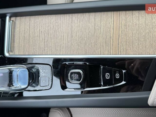 Вольво ХС60, об'ємом двигуна 1.97 л та пробігом 0 тис. км за 65962 $, фото 18 на Automoto.ua