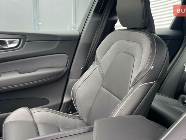 Вольво ХС60, объемом двигателя 1.97 л и пробегом 0 тыс. км за 68891 $, фото 18 на Automoto.ua