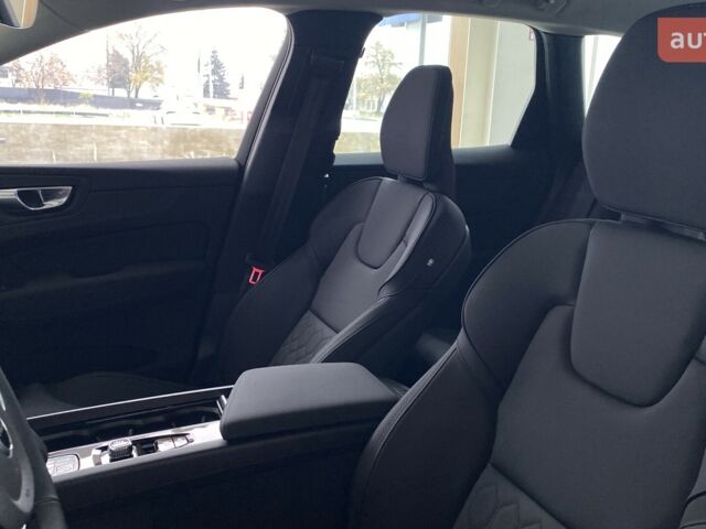 купити нове авто Вольво ХС60 2025 року від офіційного дилера Автоцентр AUTO.RIA Вольво фото