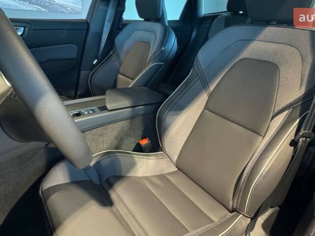 Вольво ХС60, об'ємом двигуна 1.97 л та пробігом 0 тис. км за 70266 $, фото 14 на Automoto.ua