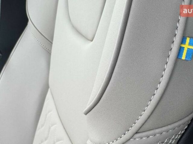 Вольво ХС60, об'ємом двигуна 1.97 л та пробігом 0 тис. км за 65962 $, фото 23 на Automoto.ua