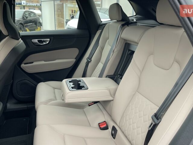 Вольво ХС60, объемом двигателя 1.97 л и пробегом 0 тыс. км за 60921 $, фото 27 на Automoto.ua