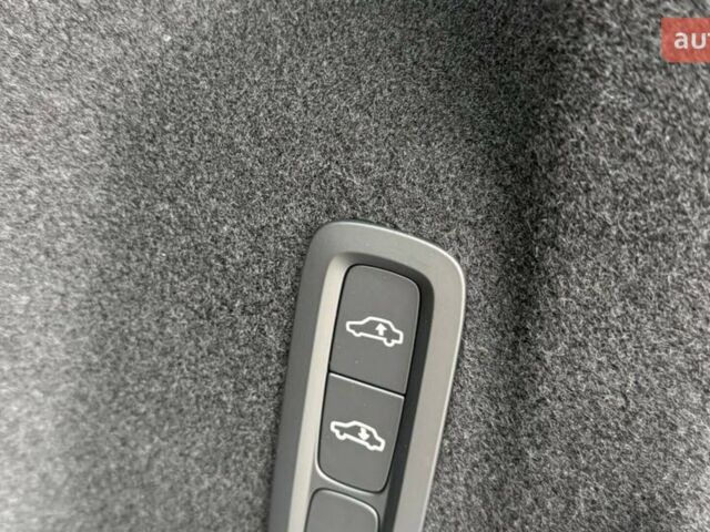 Вольво ХС60, об'ємом двигуна 1.97 л та пробігом 0 тис. км за 87215 $, фото 28 на Automoto.ua