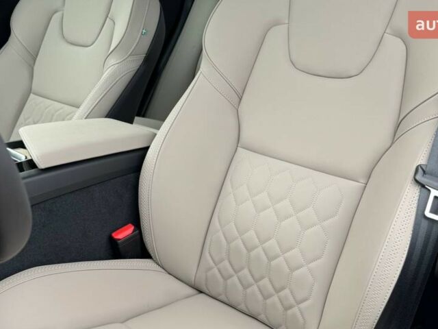 Вольво ХС60, об'ємом двигуна 1.97 л та пробігом 0 тис. км за 65962 $, фото 10 на Automoto.ua