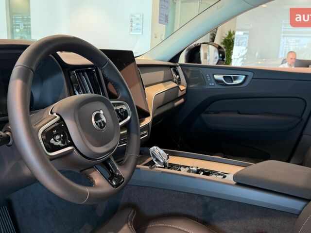 купить новое авто Вольво ХС60 2025 года от официального дилера Changan НІКО Мегаполіс Вольво фото