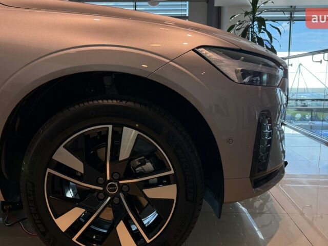 купить новое авто Вольво ХС60 2025 года от официального дилера Changan НІКО Мегаполіс Вольво фото