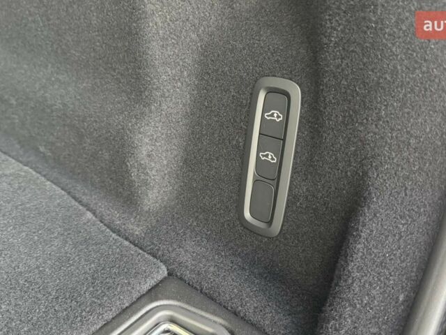 Вольво ХС60, объемом двигателя 1.97 л и пробегом 0 тыс. км за 90360 $, фото 37 на Automoto.ua