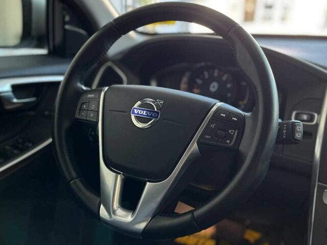 Сірий Вольво ХС60, об'ємом двигуна 2 л та пробігом 172 тис. км за 16700 $, фото 11 на Automoto.ua