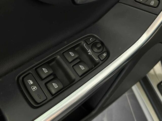 Сірий Вольво ХС60, об'ємом двигуна 2 л та пробігом 172 тис. км за 16700 $, фото 20 на Automoto.ua