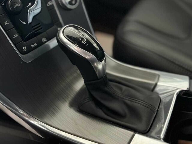 Сірий Вольво ХС60, об'ємом двигуна 2 л та пробігом 172 тис. км за 16700 $, фото 18 на Automoto.ua