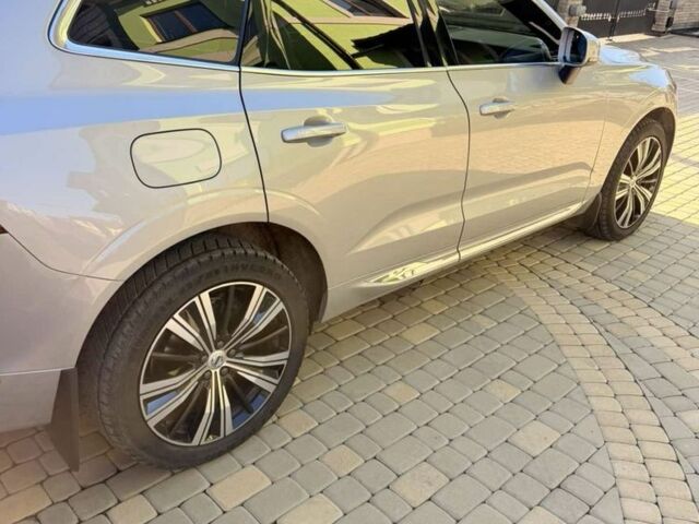 Серый Вольво ХС60, объемом двигателя 2 л и пробегом 48 тыс. км за 52524 $, фото 2 на Automoto.ua