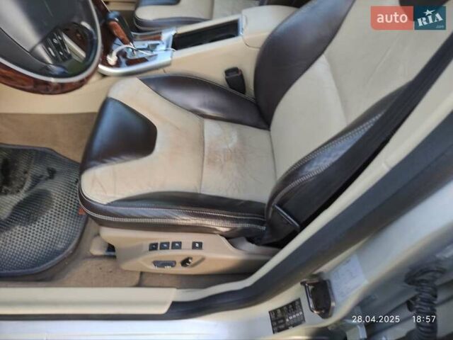 Вольво ХС60 2009 в Миргороде на Automoto.ua Серый Вольво ХС60, объемом двигателя 2.4 л и пробегом 379 тыс. км за 12500 $, фото 12 на Automoto.ua