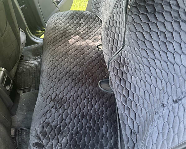 Серый Вольво ХС60, объемом двигателя 2.4 л и пробегом 329 тыс. км за 9800 $, фото 9 на Automoto.ua