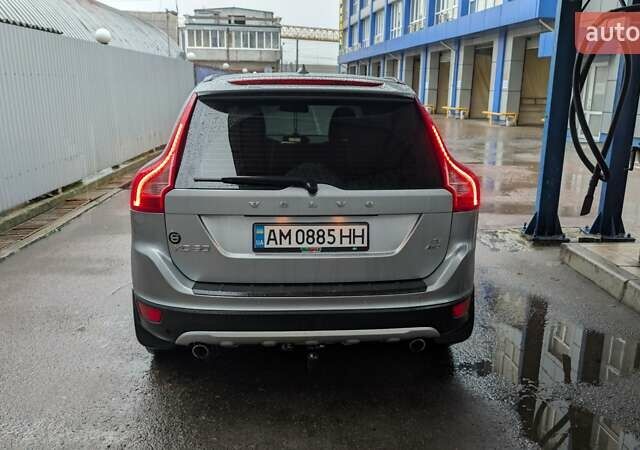 Серый Вольво ХС60, объемом двигателя 2.4 л и пробегом 278 тыс. км за 12300 $, фото 5 на Automoto.ua