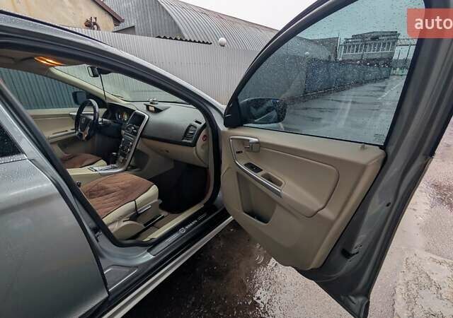 Серый Вольво ХС60, объемом двигателя 2.4 л и пробегом 278 тыс. км за 12300 $, фото 13 на Automoto.ua