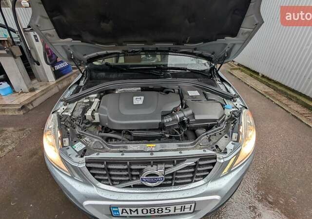 Серый Вольво ХС60, объемом двигателя 2.4 л и пробегом 278 тыс. км за 12300 $, фото 20 на Automoto.ua