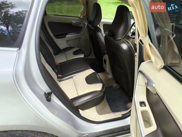 Вольво ХС60 2009 в Миргороде на Automoto.ua Серый Вольво ХС60, объемом двигателя 2.4 л и пробегом 379 тыс. км за 12500 $, фото 27 на Automoto.ua