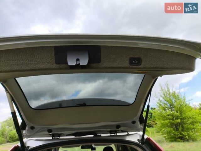 Вольво ХС60 2009 в Миргороде на Automoto.ua Серый Вольво ХС60, объемом двигателя 2.4 л и пробегом 379 тыс. км за 12500 $, фото 40 на Automoto.ua