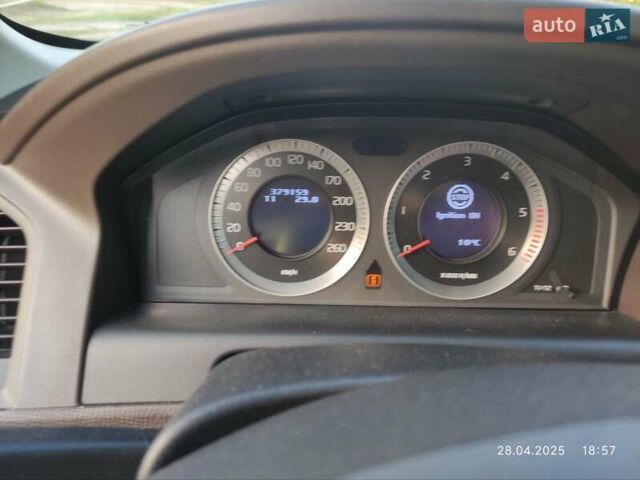 Вольво ХС60 2009 в Миргороде на Automoto.ua Серый Вольво ХС60, объемом двигателя 2.4 л и пробегом 379 тыс. км за 12500 $, фото 13 на Automoto.ua