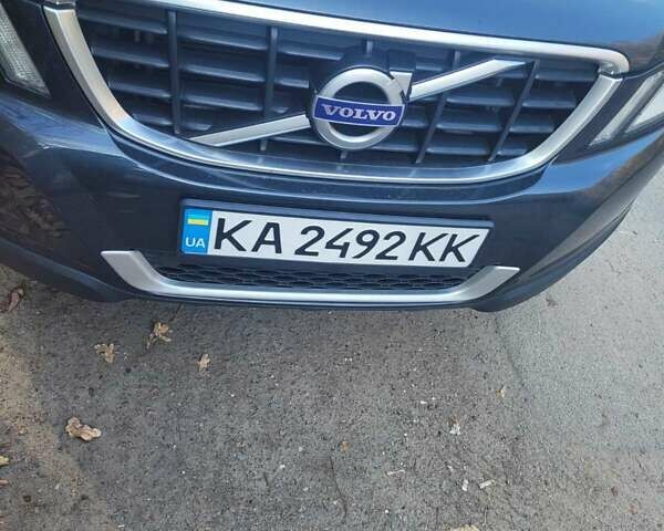 Сірий Вольво ХС60, об'ємом двигуна 2.4 л та пробігом 320 тис. км за 11300 $, фото 5 на Automoto.ua