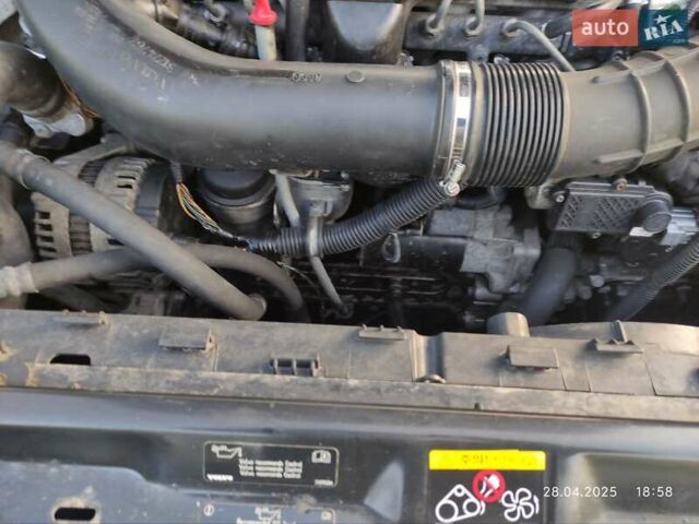 Вольво ХС60 2009 в Миргороде на Automoto.ua Серый Вольво ХС60, объемом двигателя 2.4 л и пробегом 379 тыс. км за 12500 $, фото 18 на Automoto.ua