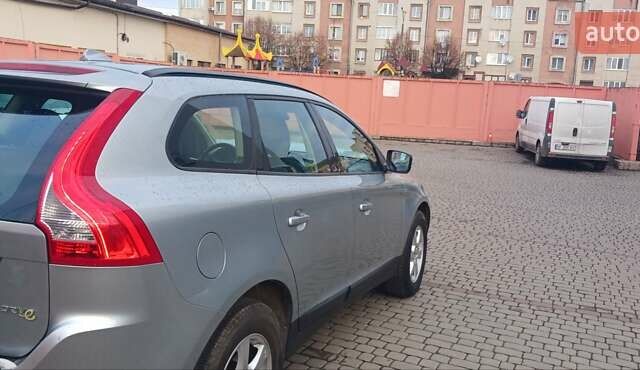 Серый Вольво ХС60, объемом двигателя 2 л и пробегом 282 тыс. км за 13500 $, фото 6 на Automoto.ua