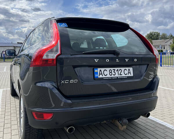 Серый Вольво ХС60, объемом двигателя 2.4 л и пробегом 285 тыс. км за 14200 $, фото 2 на Automoto.ua