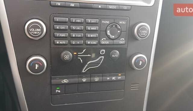 Серый Вольво ХС60, объемом двигателя 2 л и пробегом 282 тыс. км за 13700 $, фото 14 на Automoto.ua