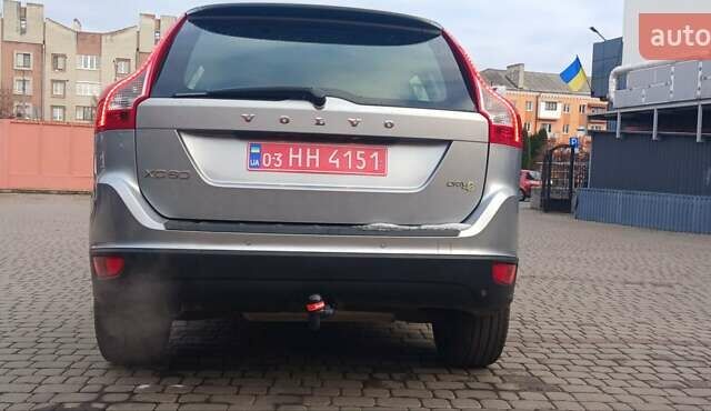 Серый Вольво ХС60, объемом двигателя 2 л и пробегом 282 тыс. км за 13500 $, фото 8 на Automoto.ua