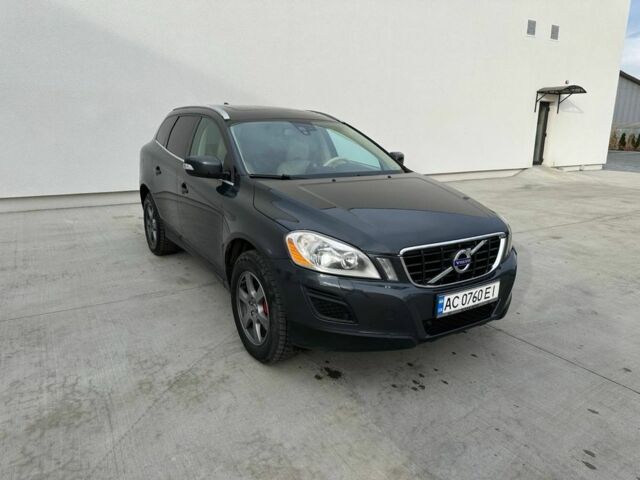 Вольво ХС60 2011 в Луцке на Automoto.ua Серый Вольво ХС60, объемом двигателя 3.2 л и пробегом 370 тыс. км за 10500 $, фото 10 на Automoto.ua