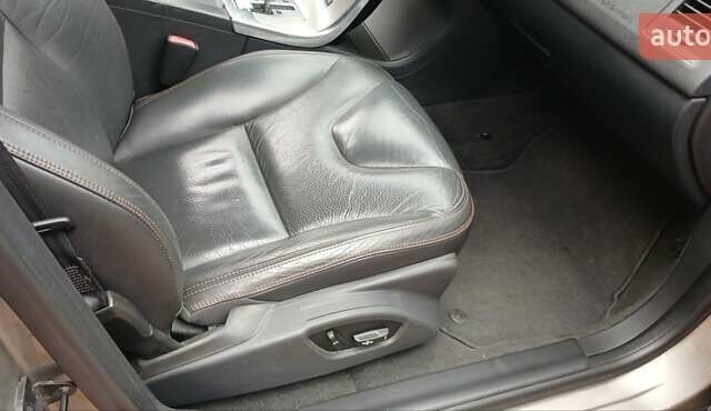 Серый Вольво ХС60, объемом двигателя 2.4 л и пробегом 285 тыс. км за 14950 $, фото 25 на Automoto.ua