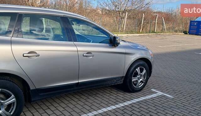 Серый Вольво ХС60, объемом двигателя 2.4 л и пробегом 285 тыс. км за 14950 $, фото 8 на Automoto.ua