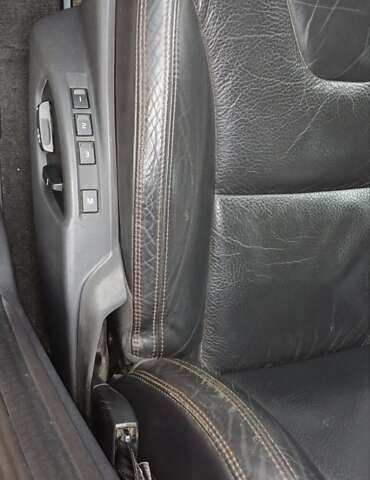 Серый Вольво ХС60, объемом двигателя 2.4 л и пробегом 285 тыс. км за 15300 $, фото 27 на Automoto.ua