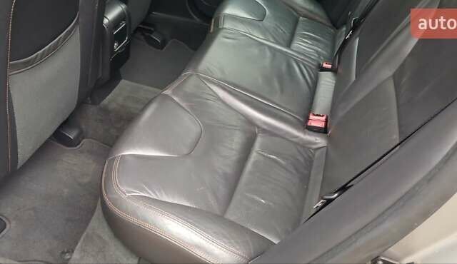 Серый Вольво ХС60, объемом двигателя 2.4 л и пробегом 285 тыс. км за 15300 $, фото 26 на Automoto.ua