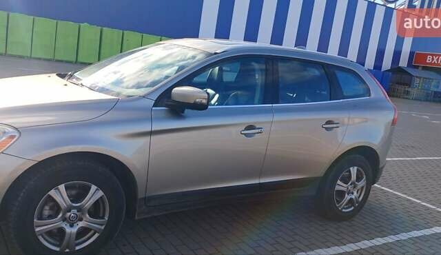 Серый Вольво ХС60, объемом двигателя 2.4 л и пробегом 285 тыс. км за 14950 $, фото 6 на Automoto.ua