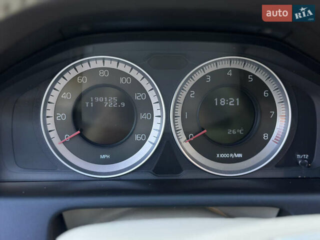 Серый Вольво ХС60, объемом двигателя 2.95 л и пробегом 304 тыс. км за 13999 $, фото 7 на Automoto.ua