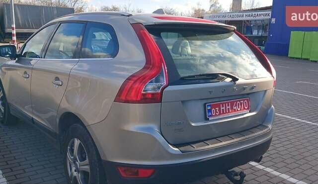 Серый Вольво ХС60, объемом двигателя 2.4 л и пробегом 285 тыс. км за 14950 $, фото 10 на Automoto.ua