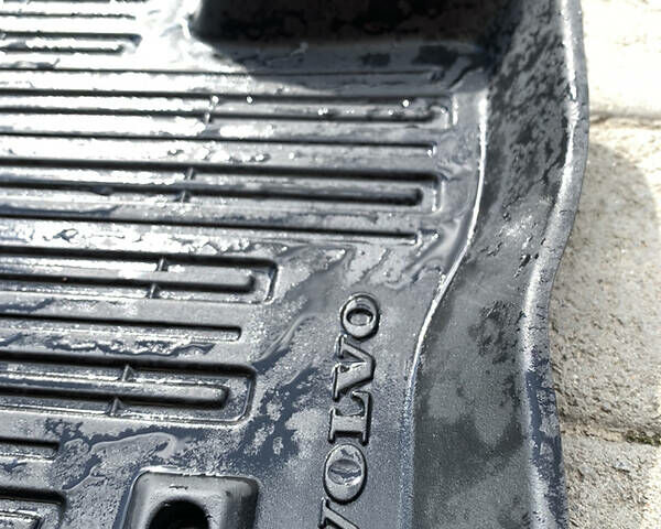 Сірий Вольво ХС60, об'ємом двигуна 2.4 л та пробігом 248 тис. км за 15100 $, фото 28 на Automoto.ua