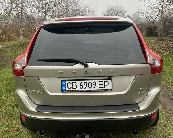 Серый Вольво ХС60, объемом двигателя 2.95 л и пробегом 243 тыс. км за 15000 $, фото 9 на Automoto.ua