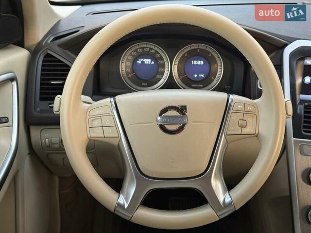 Сірий Вольво ХС60, об'ємом двигуна 2 л та пробігом 174 тис. км за 14850 $, фото 26 на Automoto.ua
