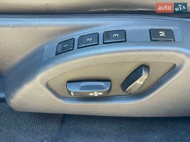 Серый Вольво ХС60, объемом двигателя 2.4 л и пробегом 310 тыс. км за 13500 $, фото 21 на Automoto.ua