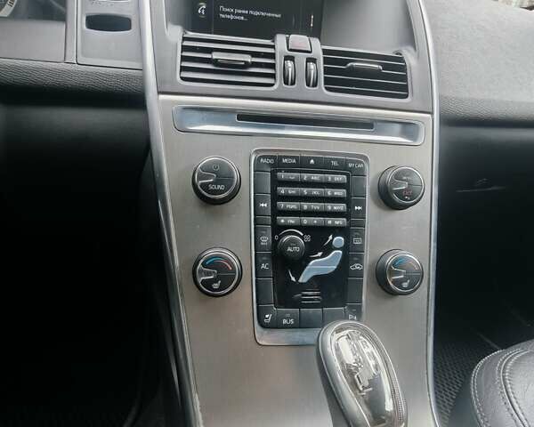 Сірий Вольво ХС60, об'ємом двигуна 2.95 л та пробігом 157 тис. км за 13500 $, фото 12 на Automoto.ua