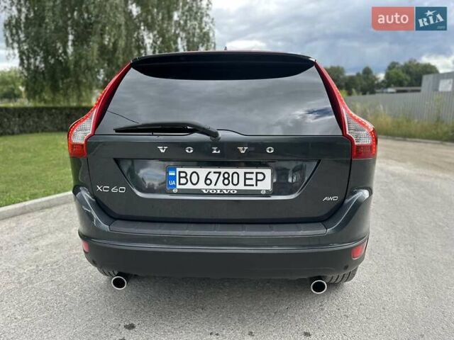 Серый Вольво ХС60, объемом двигателя 3.19 л и пробегом 195 тыс. км за 14199 $, фото 4 на Automoto.ua