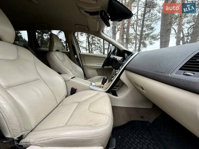 Серый Вольво ХС60, объемом двигателя 2 л и пробегом 174 тыс. км за 14650 $, фото 17 на Automoto.ua