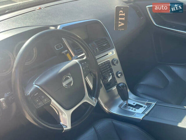 Серый Вольво ХС60, объемом двигателя 2.4 л и пробегом 310 тыс. км за 13500 $, фото 20 на Automoto.ua
