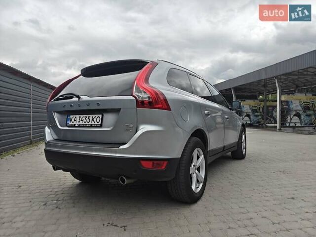 Сірий Вольво ХС60, об'ємом двигуна 2.95 л та пробігом 157 тис. км за 13500 $, фото 5 на Automoto.ua