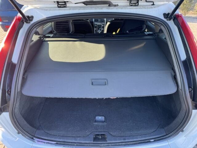 Серый Вольво ХС60, объемом двигателя 1.5 л и пробегом 169 тыс. км за 19000 $, фото 6 на Automoto.ua