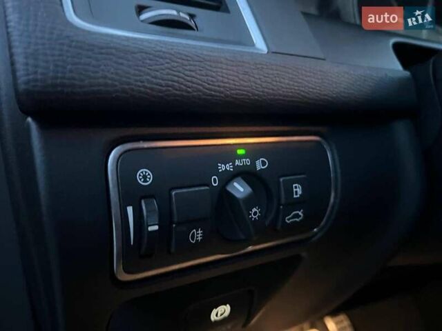 Серый Вольво ХС60, объемом двигателя 2.4 л и пробегом 264 тыс. км за 22290 $, фото 17 на Automoto.ua